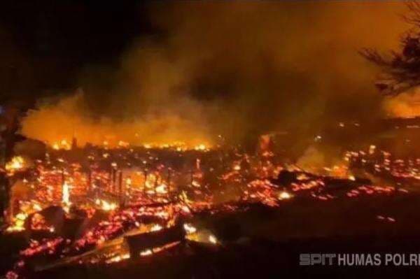 Polisi Selidiki Penyebab Kebakaran di Katingan Kalteng, Puslabfor Dikerahkan ke TKP Polisi Selidiki Penyebab Kebakaran di Katingan Kalteng, Puslabfor Dikerahkan ke TKP