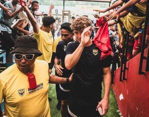 Cedera Ole Romeny Bikin Pelatih Oxford United Pusing, Terancam Absen di Awal Musim Championship Cedera Ole Romeny Bikin Pelatih Oxford United Pusing, Terancam Absen di Awal Musim Championship