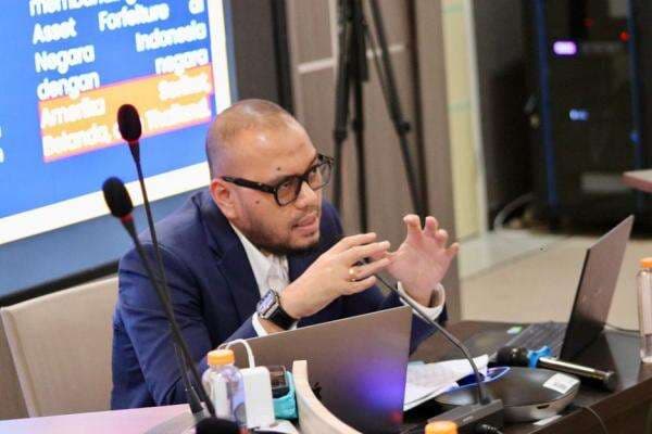 Cegah Persepsi Negatif, KPK Diminta Transparan Terkait Penggeledahan Rumah La Nyalla Cegah Persepsi Negatif, KPK Diminta Transparan Terkait Penggeledahan Rumah La Nyalla