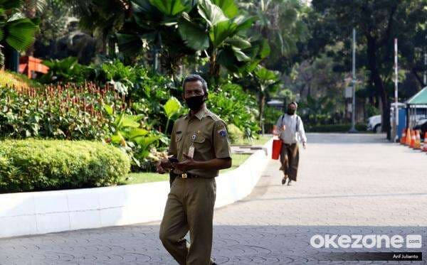 Cek di Sini Kategori PNS yang Dipastikan Tidak Mendapat Gaji ke-13 Tahun 2025 Cek di Sini Kategori PNS yang Dipastikan Tidak Mendapat Gaji ke-13 Tahun 2025