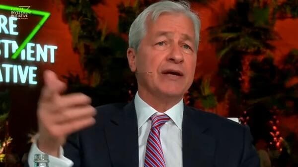 CEO JPMorgan Tegaskan Eropa Kalah dengan China dan AS CEO JPMorgan Tegaskan Eropa Kalah dengan China dan AS