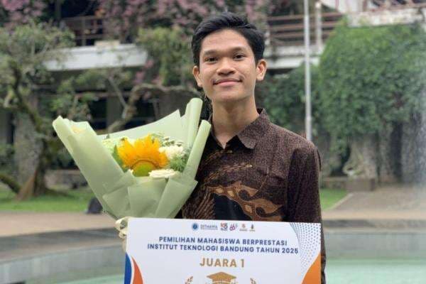 Cerita Albert Lukas, Dinobatkan Jadi Mahasiswa Berprestasi ITB 2025 Berkat Inovasi Sosial Cerita Albert Lukas, Dinobatkan Jadi Mahasiswa Berprestasi ITB 2025 Berkat Inovasi Sosial