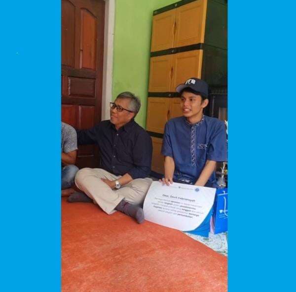 Cerita Devit, Anak dari Lereng Gunung Singgalang yang Dijemput Rektor ITB setelah Lolos SNBP Cerita Devit, Anak dari Lereng Gunung Singgalang yang Dijemput Rektor ITB setelah Lolos SNBP