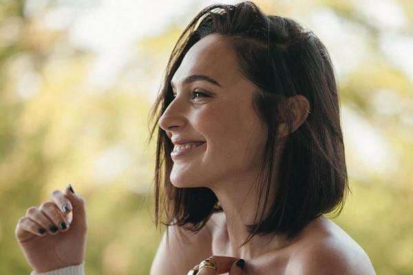 Cerita Gal Gadot Terus Dihantui Ketakutan usai Idap Gumpalan Darah di Otak Cerita Gal Gadot Terus Dihantui Ketakutan usai Idap Gumpalan Darah di Otak