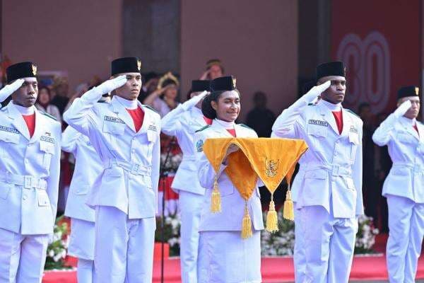 Cerita Queensy dan Aldo, Penerima Beasiswa ADEM Jadi Paskibra HUT Ke-80 RI di Kemendikdasmen Cerita Queensy dan Aldo, Penerima Beasiswa ADEM Jadi Paskibra HUT Ke-80 RI di Kemendikdasmen