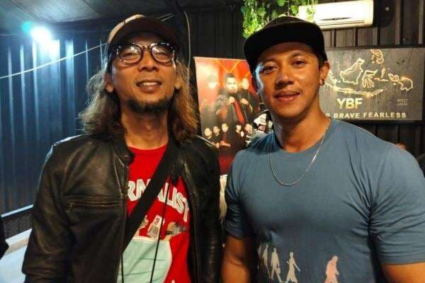 Cerita Unik Fajar Kuto Didatangi Preman Sungguhan di Lokasi Syuting Preman Pensiun X Cerita Unik Fajar Kuto Didatangi Preman Sungguhan di Lokasi Syuting Preman Pensiun X