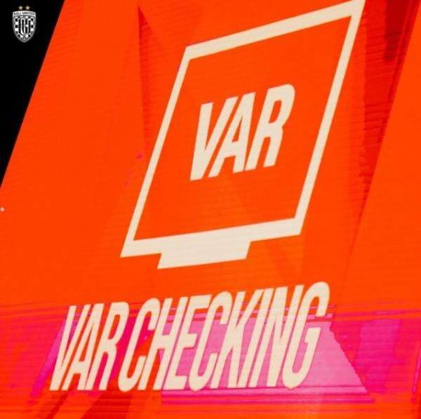 Cetak Sejarah, VAR Pertama di Liga Indonesia Tentukan Penalti di Laga Bali United vs Persib Bandung Cetak Sejarah, VAR Pertama di Liga Indonesia Tentukan Penalti di Laga Bali United vs Persib Bandung