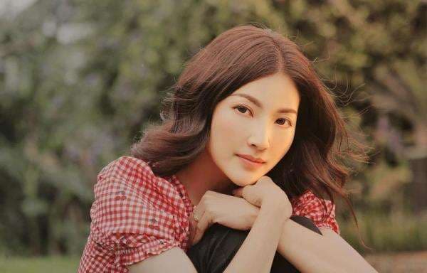 Sarwendah Dapat Kado Mobil Baru dari Almarhum Ayahnya: Dia Masih Ada Buat Kita Sarwendah Dapat Kado Mobil Baru dari Almarhum Ayahnya: Dia Masih Ada Buat Kita