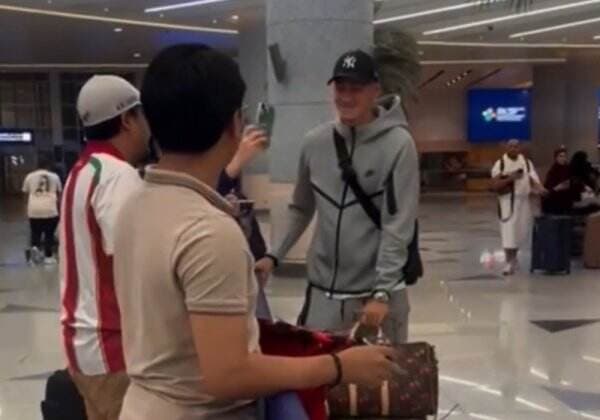 Jay Idzes dan Nathan Tjoe-A-On Tiba di Arab Saudi Jelang Bela Timnas Indonesia Jay Idzes dan Nathan Tjoe-A-On Tiba di Arab Saudi Jelang Bela Timnas Indonesia