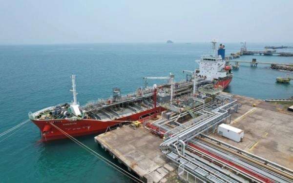 Chandra Daya (CDIA) Siapkan Armada Baru Perkuat Rantai Pasok Logistik Kimia Chandra Daya (CDIA) Siapkan Armada Baru Perkuat Rantai Pasok Logistik Kimia