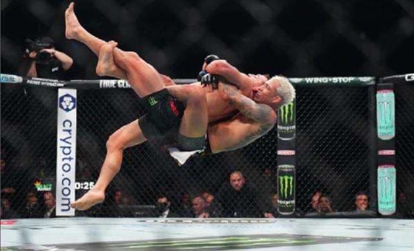 Charles Oliveira Rusak Misi Balas Dendam Michael Chandler di UFC 309 Charles Oliveira Rusak Misi Balas Dendam Michael Chandler di UFC 309