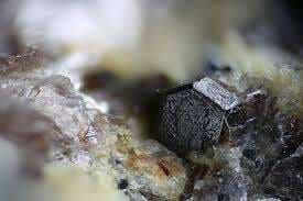 China Negara Pertama yang Rutin Menggunakan Reaktor Nuklir Thorium China Negara Pertama yang Rutin Menggunakan Reaktor Nuklir Thorium