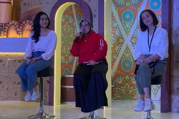 Cici Tegal Kisahkan Momen Berkesan saat Syuting Series Pay Later, Salut sama Sosok Ini Cici Tegal Kisahkan Momen Berkesan saat Syuting Series Pay Later, Salut sama Sosok Ini