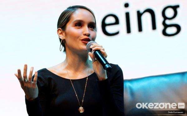 Cinta Laura Tolak Tambang Nikel di Raja Ampat: Kemajuan untuk Siapa? Cinta Laura Tolak Tambang Nikel di Raja Ampat: Kemajuan untuk Siapa?