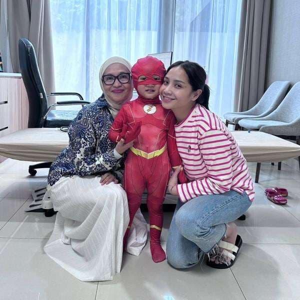 5 Potret Cipung Berobat ke Rumah Sakit Pakai Kostum Superhero, Netizen: Ada Aja Gebrakannya 5 Potret Cipung Berobat ke Rumah Sakit Pakai Kostum Superhero, Netizen: Ada Aja Gebrakannya