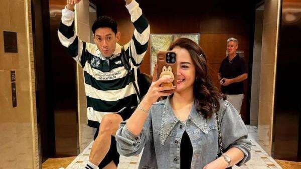 Citra Monica Istri Ifan Seventeen Lepas Hijab, Netizen: Cantikan Ditutup Citra Monica Istri Ifan Seventeen Lepas Hijab, Netizen: Cantikan Ditutup