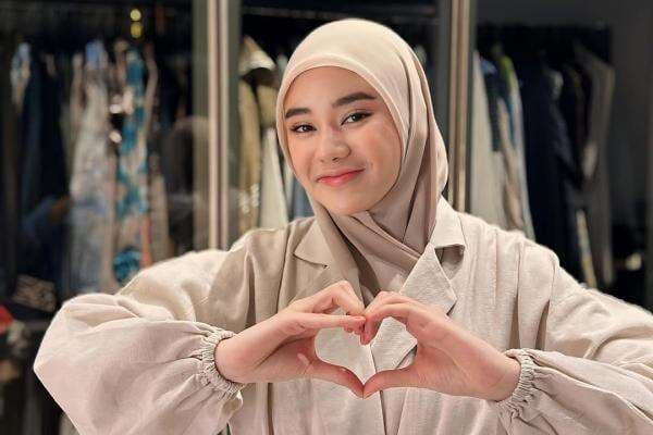 Biodata dan Agama Clara Shinta, Selebgram Berdarah Batak yang Putuskan Jadi Mualaf Biodata dan Agama Clara Shinta, Selebgram Berdarah Batak yang Putuskan Jadi Mualaf