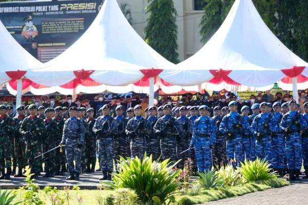 17 Contoh Ucapan HUT Bhayangkara ke-79 Sesuai Tema Polri untuk Masyarakat 17 Contoh Ucapan HUT Bhayangkara ke-79 Sesuai Tema Polri untuk Masyarakat