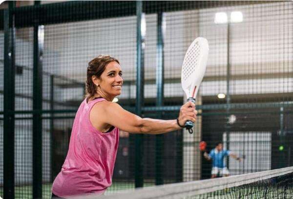 Cukup Lakukan Beberapa Tips Sederhana Ini agar Terlihat Jago Bermain Padel Cukup Lakukan Beberapa Tips Sederhana Ini agar Terlihat Jago Bermain Padel