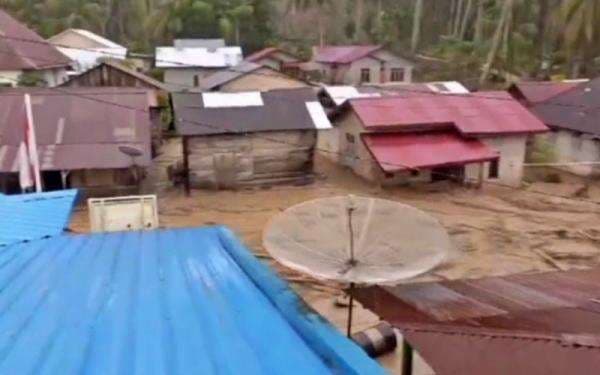 BNPB Beberkan Alasan Mengapa Banjir Sumatera Tidak Ditetapkan sebagai Bencana Nasional BNPB Beberkan Alasan Mengapa Banjir Sumatera Tidak Ditetapkan sebagai Bencana Nasional