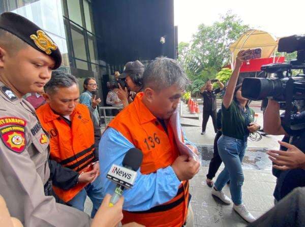 3 Pejabat Pajak Diberhentikan Sementara Usai Ditetapkan Tersangka Korupsi 3 Pejabat Pajak Diberhentikan Sementara Usai Ditetapkan Tersangka Korupsi