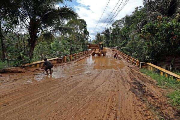 Kabar Baik, Akses Sibolga ke Tapteng Sudah Pulih Jembatan Pandaan Bisa Dilalui Kabar Baik, Akses Sibolga ke Tapteng Sudah Pulih Jembatan Pandaan Bisa Dilalui