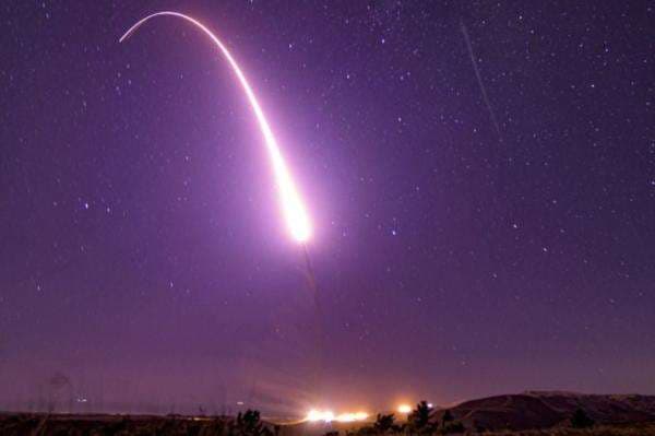 Trump Sebut Amerika Negara Nuklir Nomor 1, Rusia Nomor 2 dan China Ke-3 Trump Sebut Amerika Negara Nuklir Nomor 1, Rusia Nomor 2 dan China Ke-3