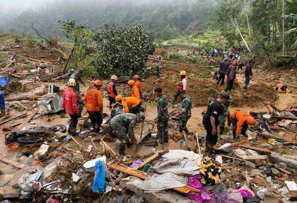 Update Longsor di Petungkriyono Pekalongan, Berikut Identitas 21 Korban Tewas dan 5 Hilang Update Longsor di Petungkriyono Pekalongan, Berikut Identitas 21 Korban Tewas dan 5 Hilang