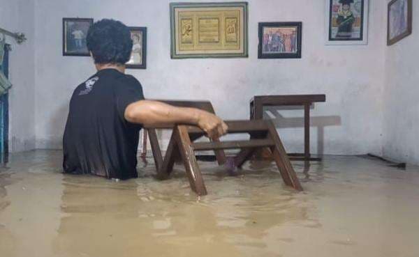 Banjir di Jombang: Lima Kecamatan Terendam, Paling Parah Kademangan Banjir di Jombang: Lima Kecamatan Terendam, Paling Parah Kademangan