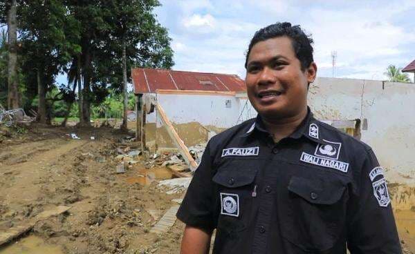 Wali Nagari Salareh Aia Timur Apresiasi Bantuan MNC Peduli Wali Nagari Salareh Aia Timur Apresiasi Bantuan MNC Peduli