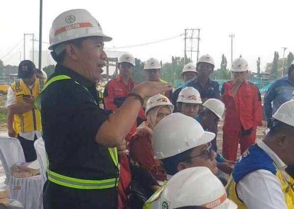 Kunjungi Proyek Bendungan Salamdarma, Edi Fauzi Kawal Aspirasi Warga Perbaiki Jalan Rusak Kunjungi Proyek Bendungan Salamdarma, Edi Fauzi Kawal Aspirasi Warga Perbaiki Jalan Rusak