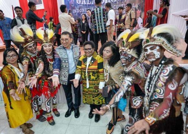 Menbud Fadli Zon dan Gubernur NTT Sambut Delegasi IPACS 2025 Menbud Fadli Zon dan Gubernur NTT Sambut Delegasi IPACS 2025