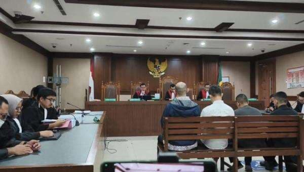 4 Bos Perusahaan Dituntut 4 Tahun Penjara di Kasus Korupsi Impor Gula 4 Bos Perusahaan Dituntut 4 Tahun Penjara di Kasus Korupsi Impor Gula