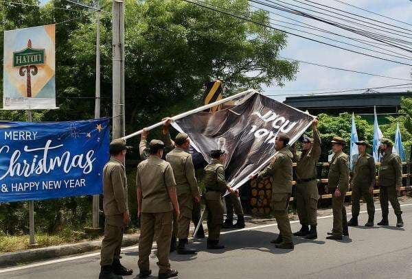 Reklame Liar Menjamur, Satpol PP Kota Batu Sapu Bersih Ribuan Reklame Reklame Liar Menjamur, Satpol PP Kota Batu Sapu Bersih Ribuan Reklame