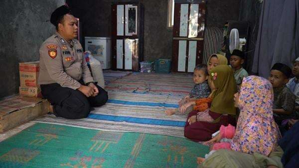 Sejak 2017, Polisi di Semarang Jadi Ayah Bagi 35 Anak Yatim Piatu Sejak 2017, Polisi di Semarang Jadi Ayah Bagi 35 Anak Yatim Piatu