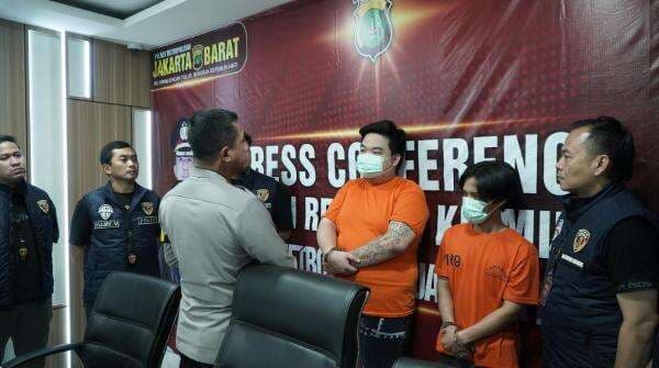 Polisi Tangkap 2 Admin Situs Judi Online Beromzet Ratusan Juta Rupiah di Kalideres Polisi Tangkap 2 Admin Situs Judi Online Beromzet Ratusan Juta Rupiah di Kalideres