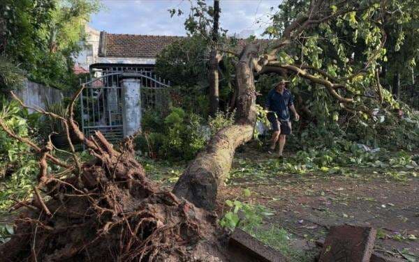 Renggut Hampir 200 Nyawa di Filipina, Topan Kalmaegi kini Porak-porandakan Vietnam Renggut Hampir 200 Nyawa di Filipina, Topan Kalmaegi kini Porak-porandakan Vietnam