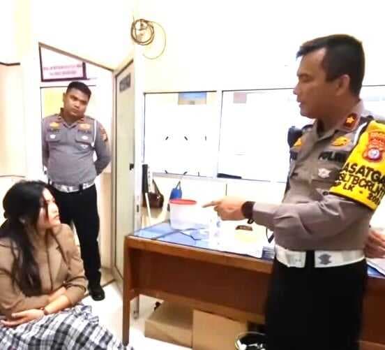 Kronologi Lengkap Satu Keluarga Tewas Ditabrak Mobil di Pagi Hari Awal Tahun Baru Kronologi Lengkap Satu Keluarga Tewas Ditabrak Mobil di Pagi Hari Awal Tahun Baru