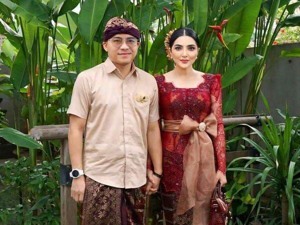 Ashanty Umumkan Berangkat Haji 2026 Bareng Anang Hermansyah: Allah Maha Baik Ashanty Umumkan Berangkat Haji 2026 Bareng Anang Hermansyah: Allah Maha Baik