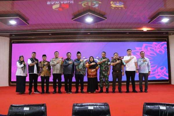Kapolres Rohil Hadiri Rakor Netralitas TNI, Polri ASN dan Perangkat Pmerintahan Kapolres Rohil Hadiri Rakor Netralitas TNI, Polri ASN dan Perangkat Pmerintahan