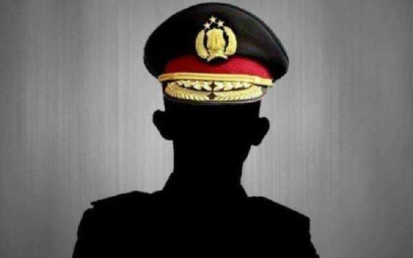 Putusan MK: Polisi Duduki Jabatan Sipil Harus Mundur atau Pensiun Putusan MK: Polisi Duduki Jabatan Sipil Harus Mundur atau Pensiun