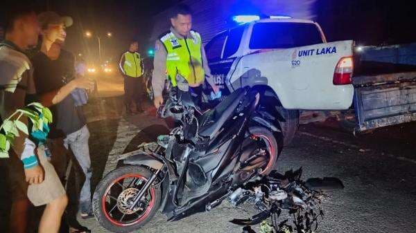 Kecelakaan Maut di Jombang: Pemotor Tabrak Truk Muat Batu Koral di Jalan Gelap, Tewas Mengenaskan! Kecelakaan Maut di Jombang: Pemotor Tabrak Truk Muat Batu Koral di Jalan Gelap, Tewas Mengenaskan!
