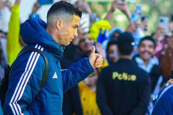 Daftar 10 Klub dengan Pengeluaran Gaji Pemain Tertinggi: Al-Nassr Kalahkan Raksasa Eropa Daftar 10 Klub dengan Pengeluaran Gaji Pemain Tertinggi: Al-Nassr Kalahkan Raksasa Eropa