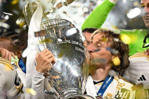 Daftar 28 Trofi Luka Modric di Real Madrid Daftar 28 Trofi Luka Modric di Real Madrid