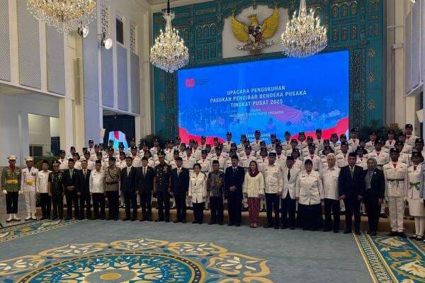 Daftar Lengkap 76 Anggota Paskibraka yang Akan Bertugas pada HUT ke-80 RI di Istana Merdeka Daftar Lengkap 76 Anggota Paskibraka yang Akan Bertugas pada HUT ke-80 RI di Istana Merdeka