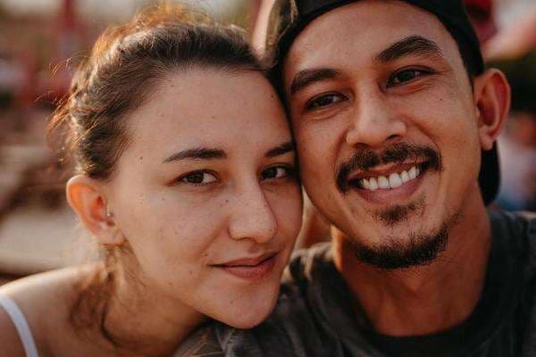 Bukan Perselingkuhan, Ini Alasan Dahlia Poland Ceraikan Fandy Christian Bukan Perselingkuhan, Ini Alasan Dahlia Poland Ceraikan Fandy Christian