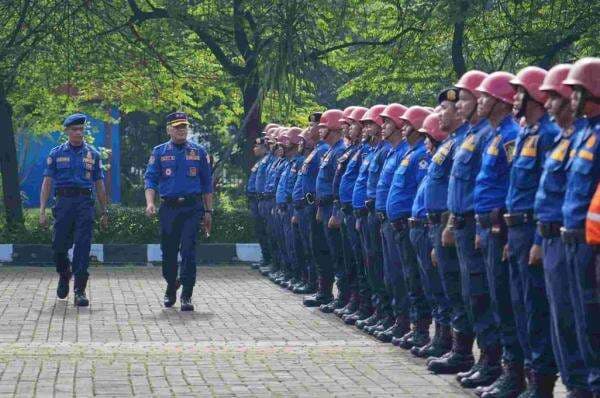 Rekrutmen 1.000 Petugas Damkar Jakarta Resmi Dibuka, Cek Tahapan Pendaftarannya! Rekrutmen 1.000 Petugas Damkar Jakarta Resmi Dibuka, Cek Tahapan Pendaftarannya!