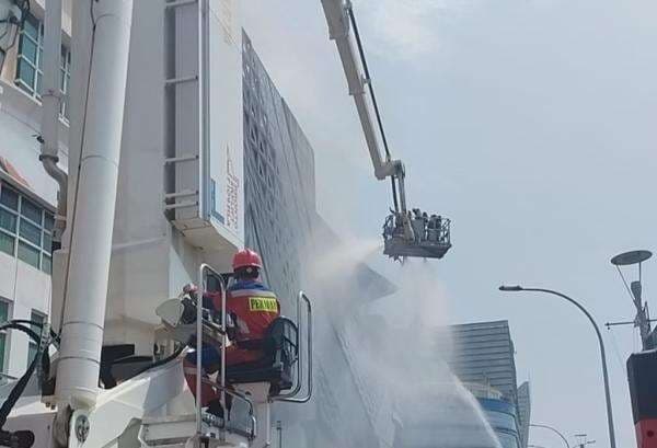 Kronologi Kebakaran Ruko Mangga Dua Square, Kerugian Capai Rp20 Miliar Kronologi Kebakaran Ruko Mangga Dua Square, Kerugian Capai Rp20 Miliar