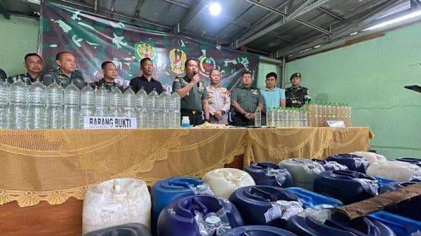 Prajurit TNI Gagalkan Peredaran Miras 6.000 Liter di Bandung, 6 Pelaku Ditangkap Prajurit TNI Gagalkan Peredaran Miras 6.000 Liter di Bandung, 6 Pelaku Ditangkap