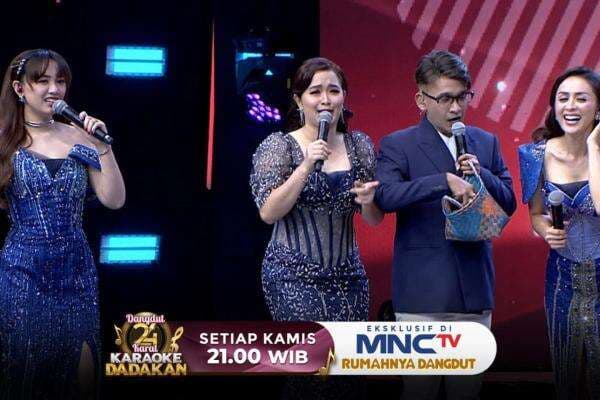 Dangdut 24 Karat Karoke Dadakan Ketika Lagu, Tawa dan Air Mata Bersatu di Satu Panggung Dangdut 24 Karat Karoke Dadakan Ketika Lagu, Tawa dan Air Mata Bersatu di Satu Panggung
